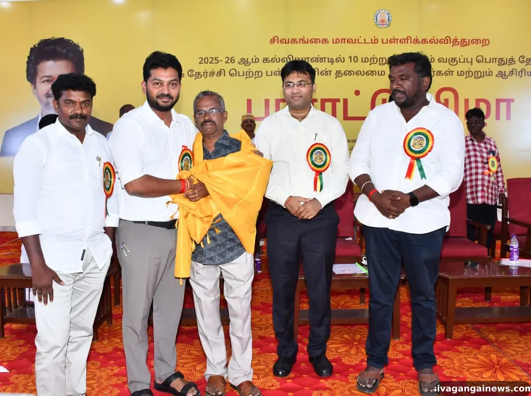 சமுதாயத்தை உருவாக்குபவர்கள் ஆசிரியர்கள் காரைக்குடியில் அமைச்சர் பிரபு புகழாரம்