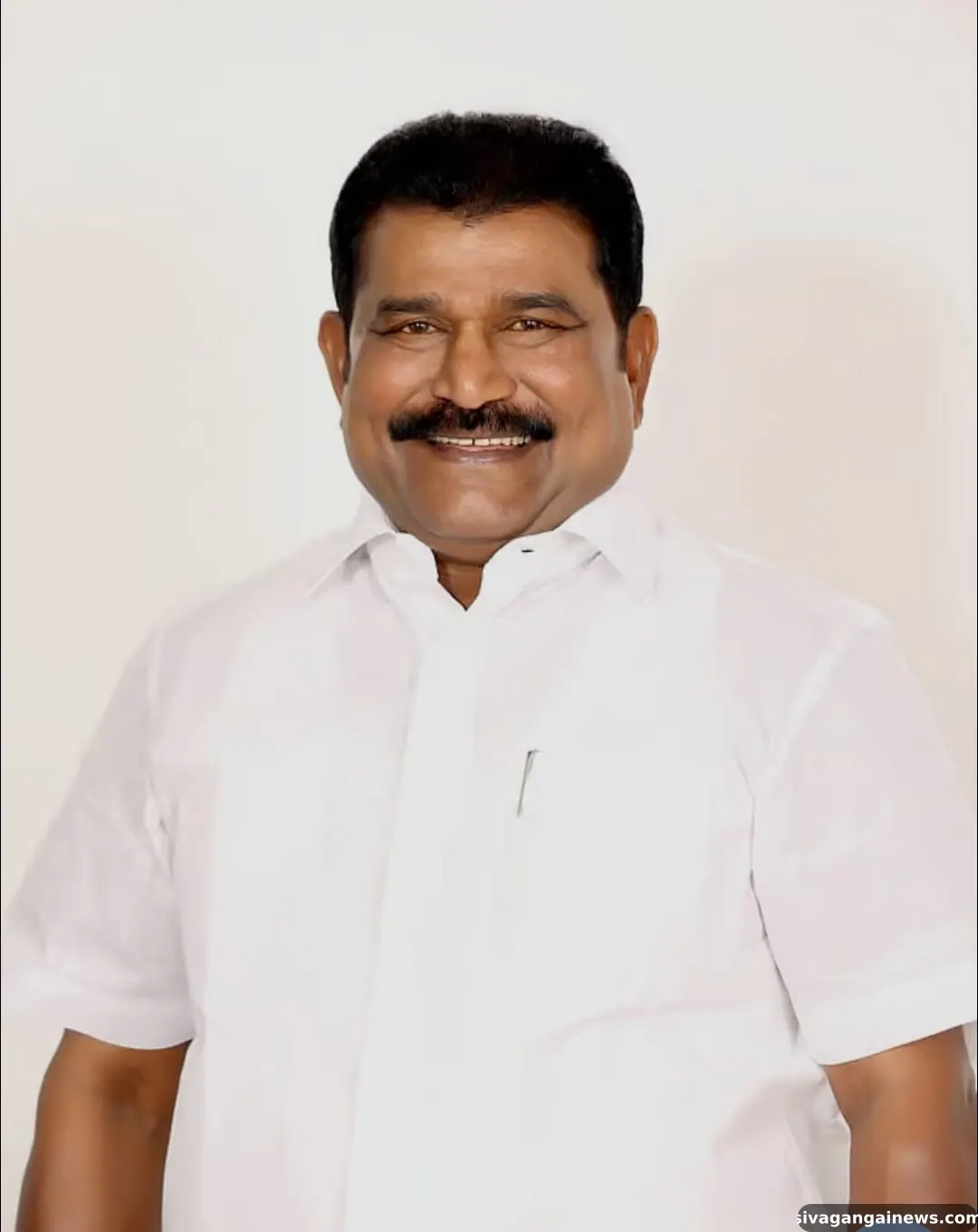 பதவி இழக்கும் காரைக்குடி மேயர் 